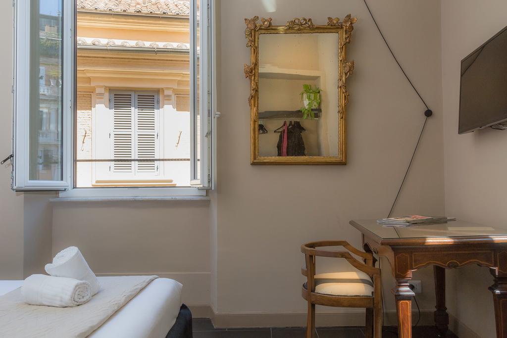 App Condotti Luxury Apartment In Rome Bagian luar foto